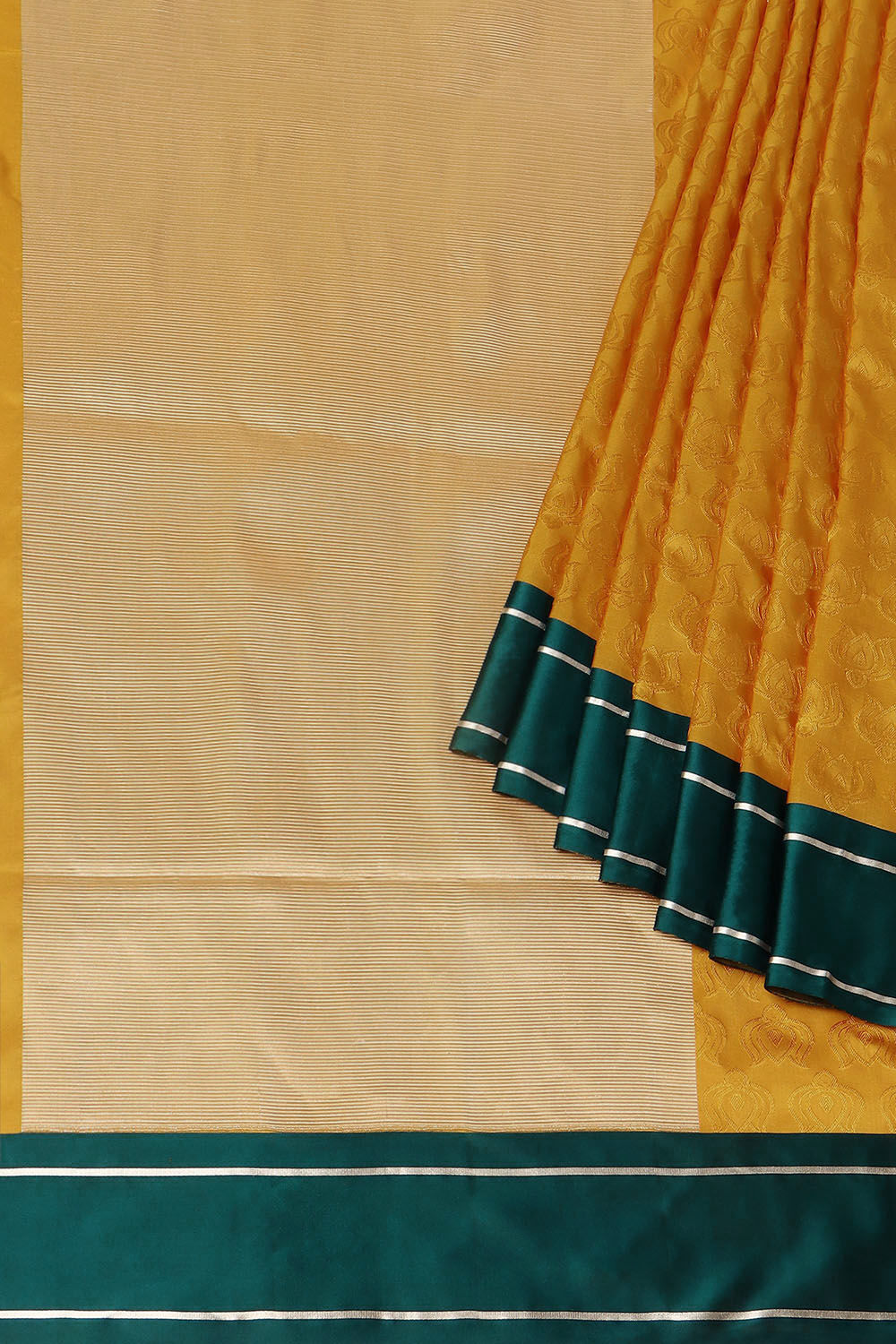 Yellow Pure Silk Banarasi Tanchoi Saree image number null