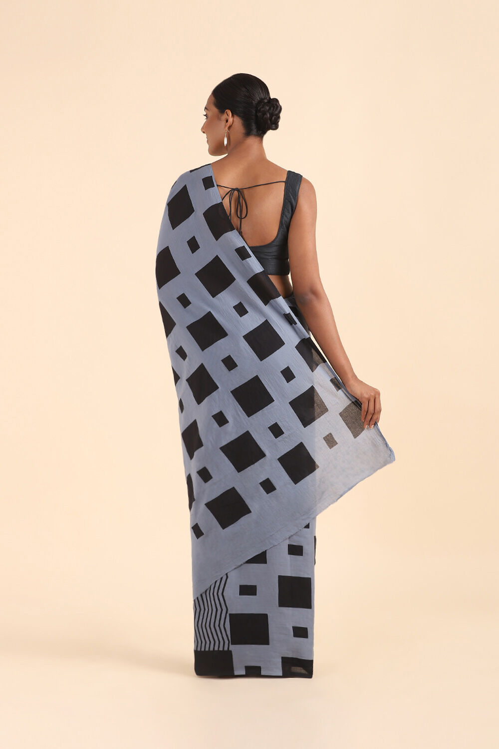 Grey Pure Cotton Printed Saree image number null