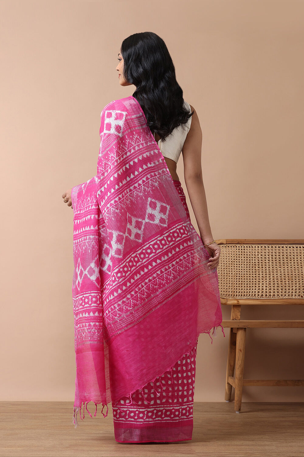 Pink Cotton Viscose Contemporary Block Printed Saree image number null