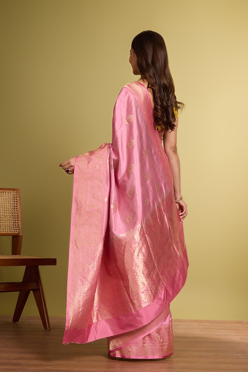 Light Pink Pure Silk Kadwa Banarasi Saree image number null