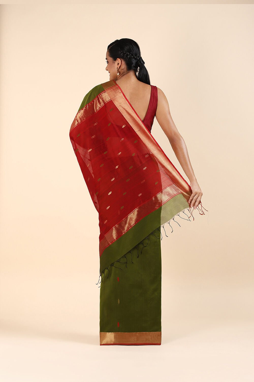 Green Pure Silk Cotton Maheswari Saree image number null