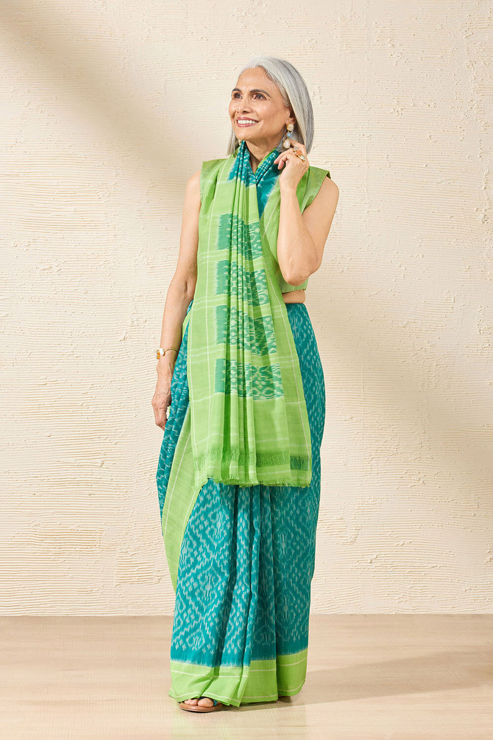 Green Pochampalli Pure Cotton Ikat Saree image number null