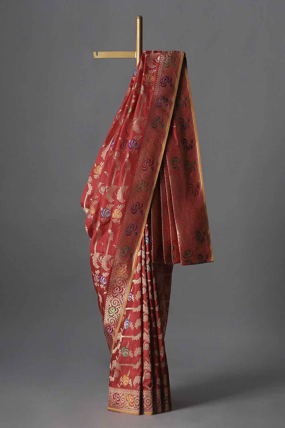 Red Pure Silk Kadwa Banarasi Saree image number null