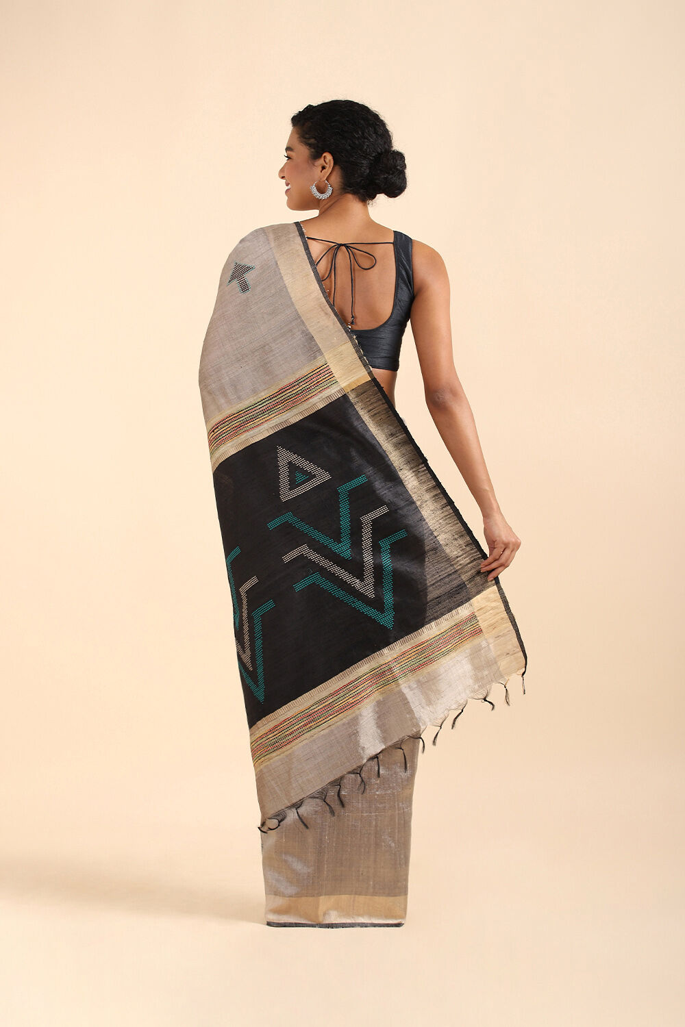 Beige Pure Tussar Silk Bhagalpuri Saree image number null