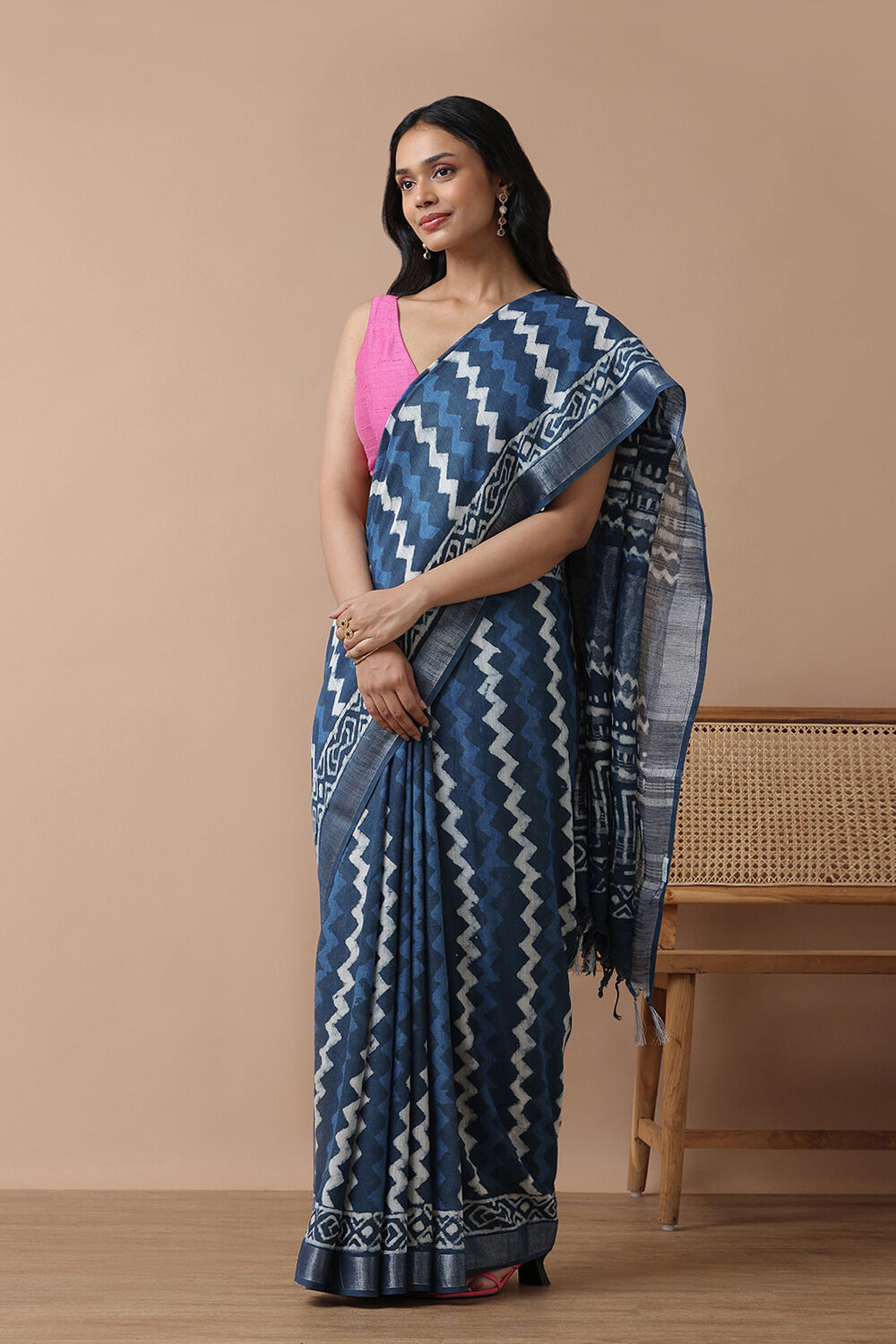 Blue Cotton Viscose Contemporary Block Printed Saree image number null