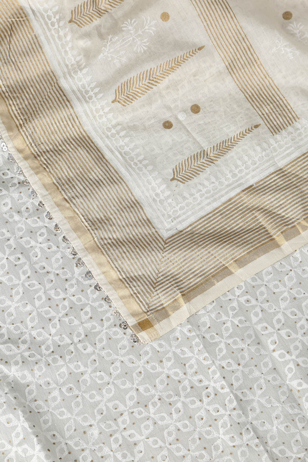 Off White Pure Silk Cotton Hand Printed Saree image number null