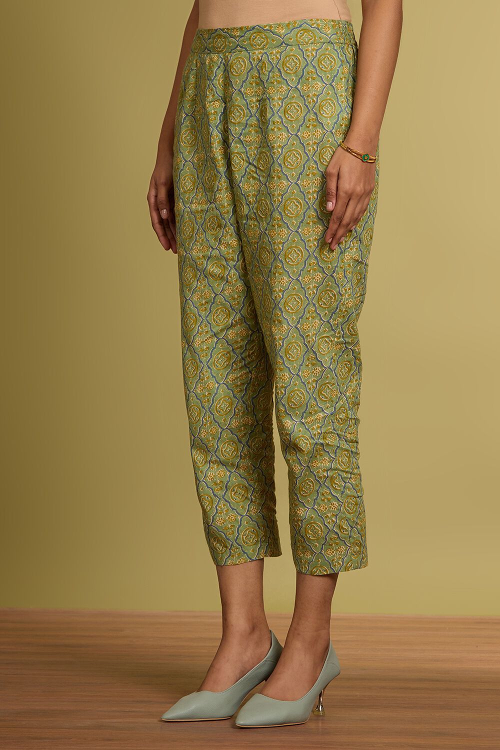 Green Screen Printed Pure Cotton Kurta Set image number null