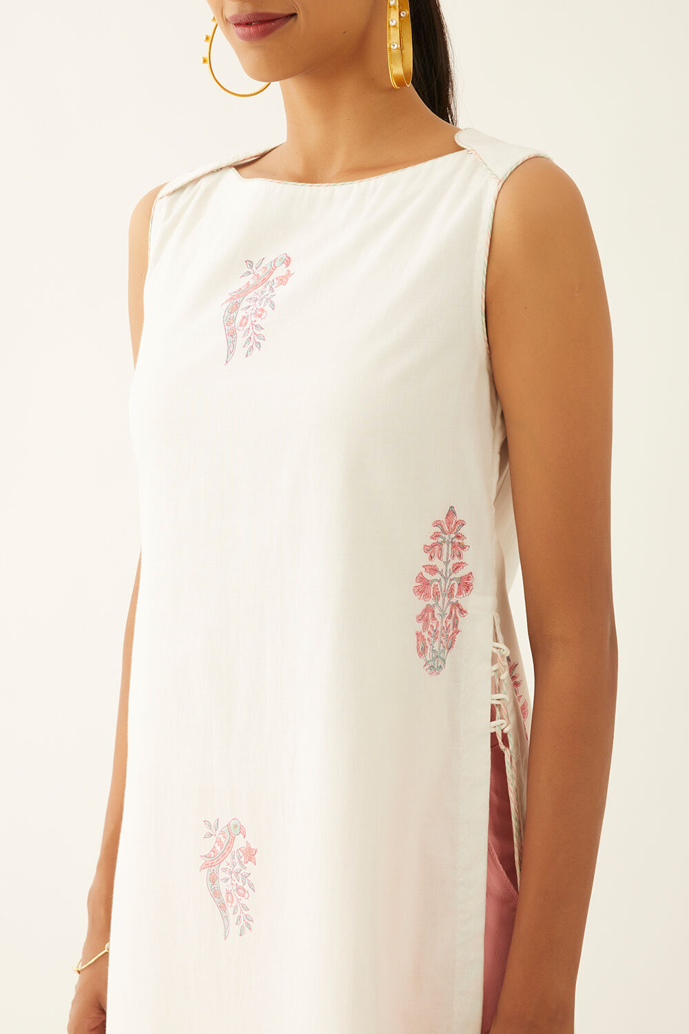 Off White Viscose Block Printed Kurta image number null