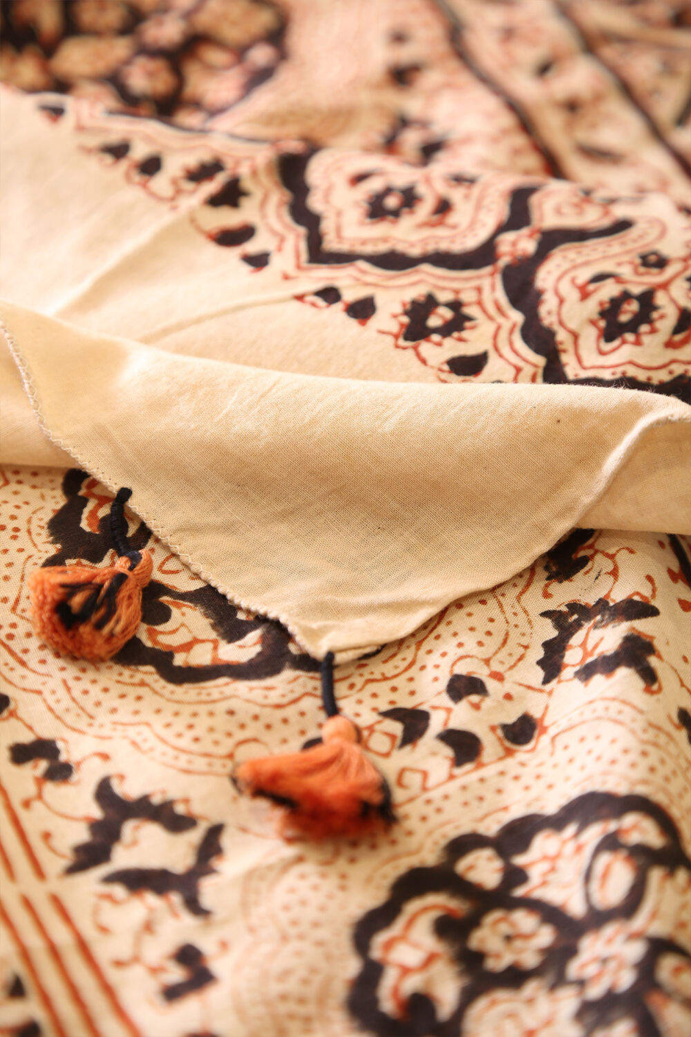 Off White Pure Cotton Ajrakh Stole image number null