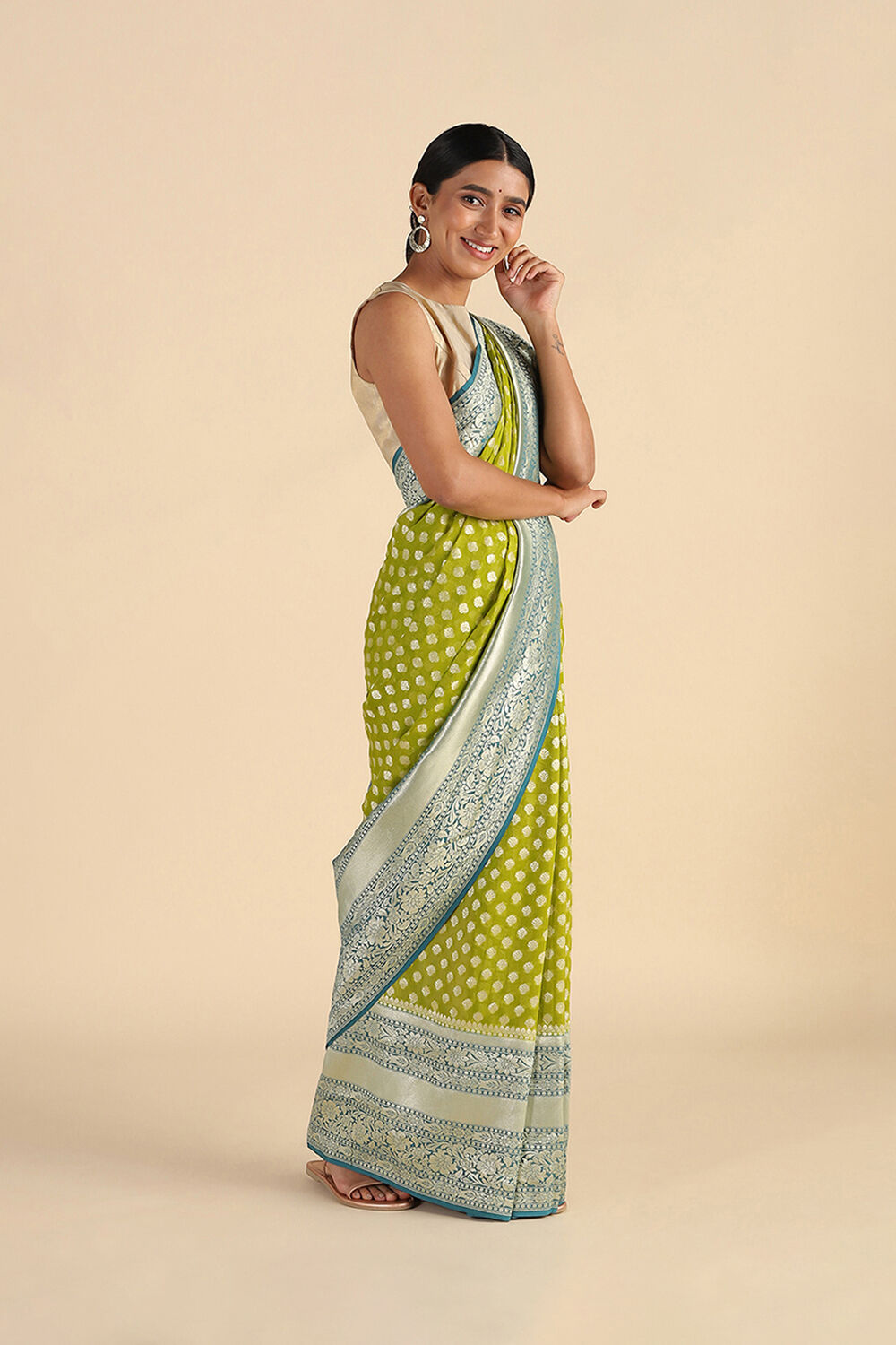 Light Green Handwoven Banarasi Pure Georgette Saree image number null