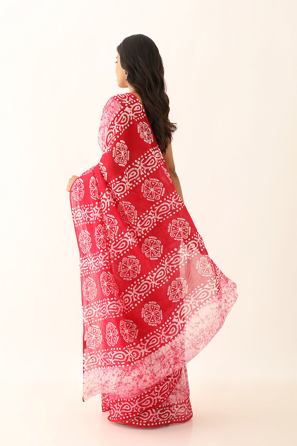 White Pure Cotton Batik Saree image number null