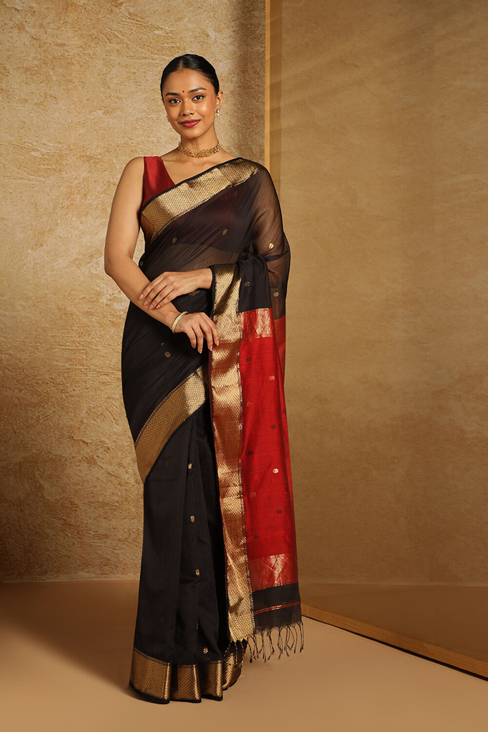 Black Kadwa Pure Silk Cotton Maheswari Saree image number null