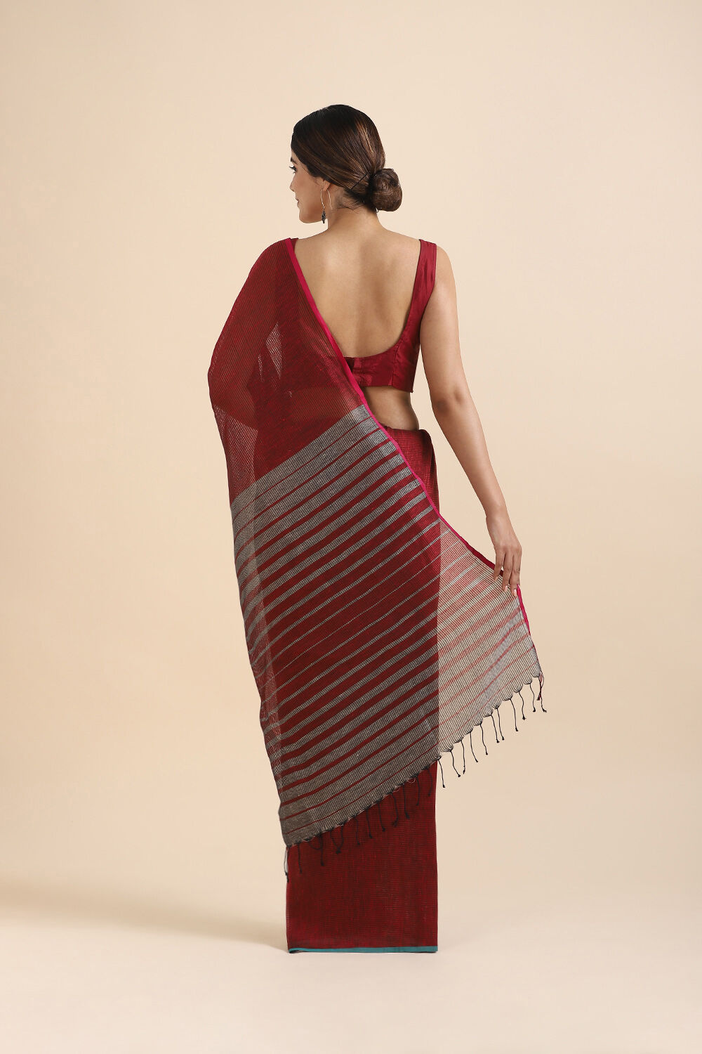 Dark Red Pure Cotton Linen Bengal Saree image number null