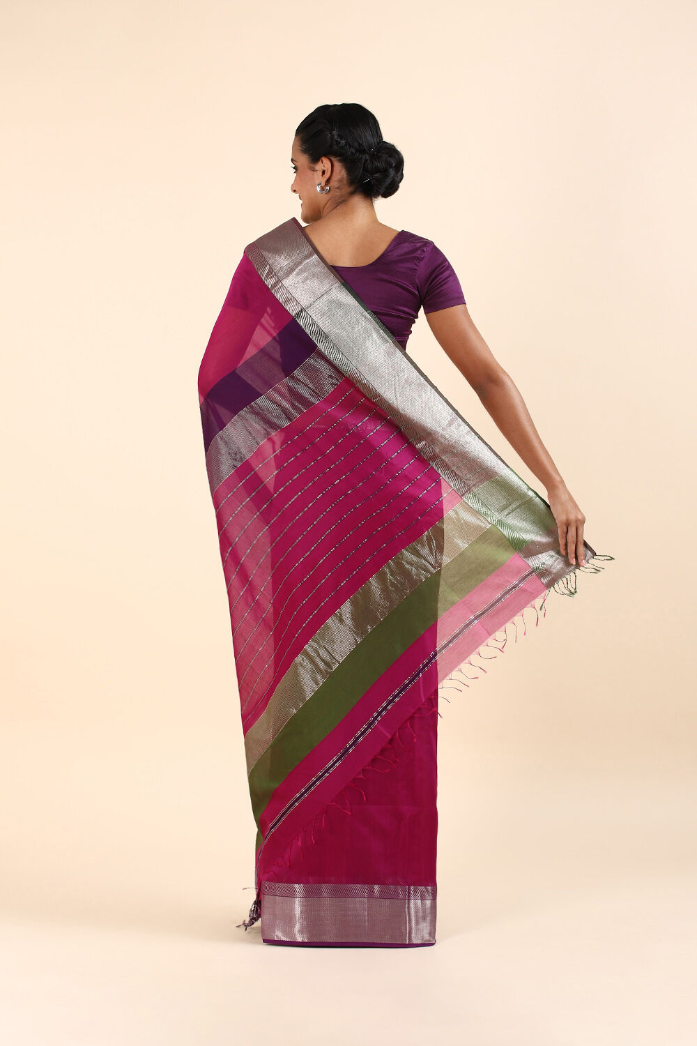 Dark Pink Pure Silk Cotton Maheswari Saree image number null