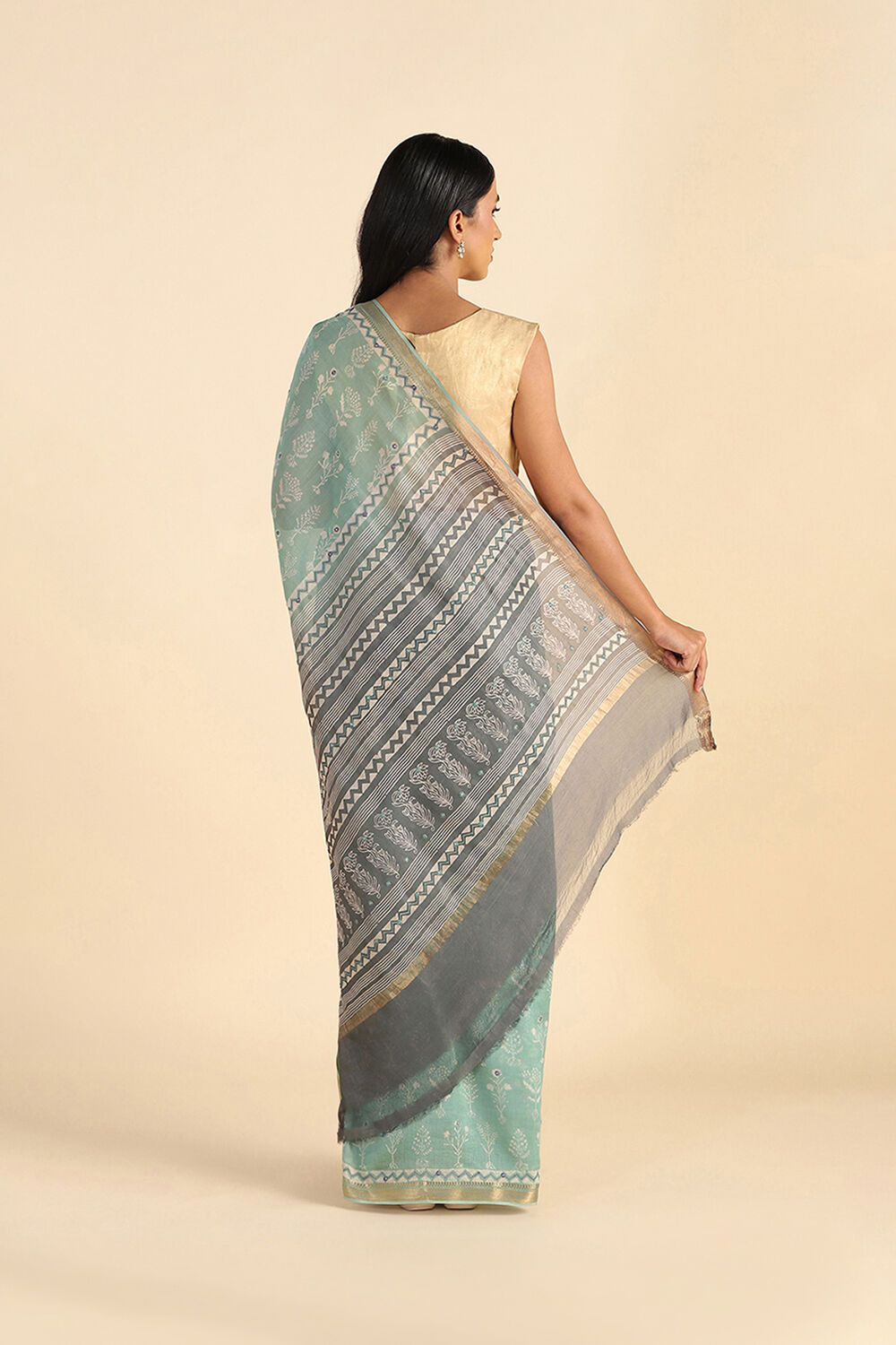 Green Embroidered Pure Silk Cotton Saree image number null