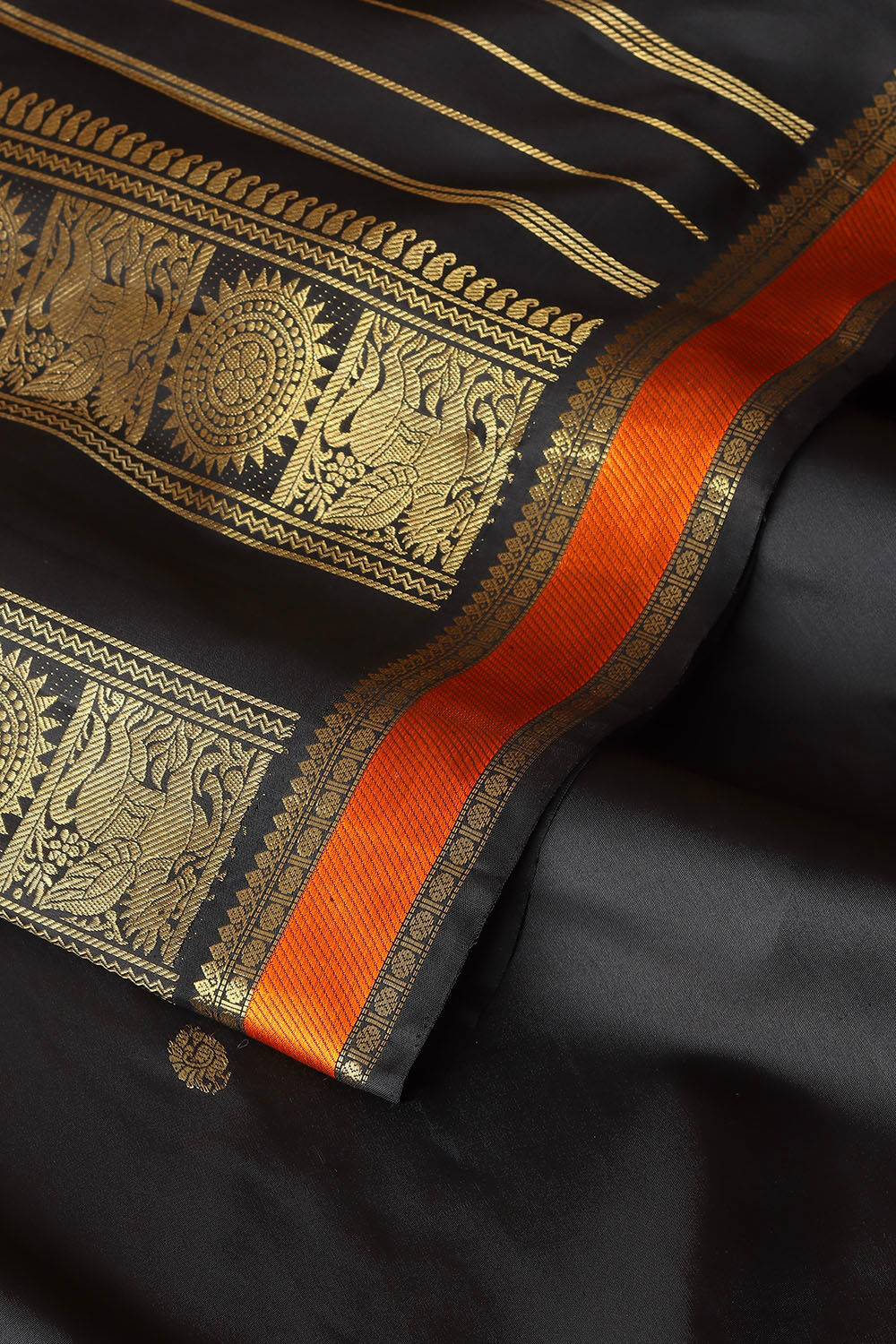 Black Pure Silk Kanjivaram Saree image number null