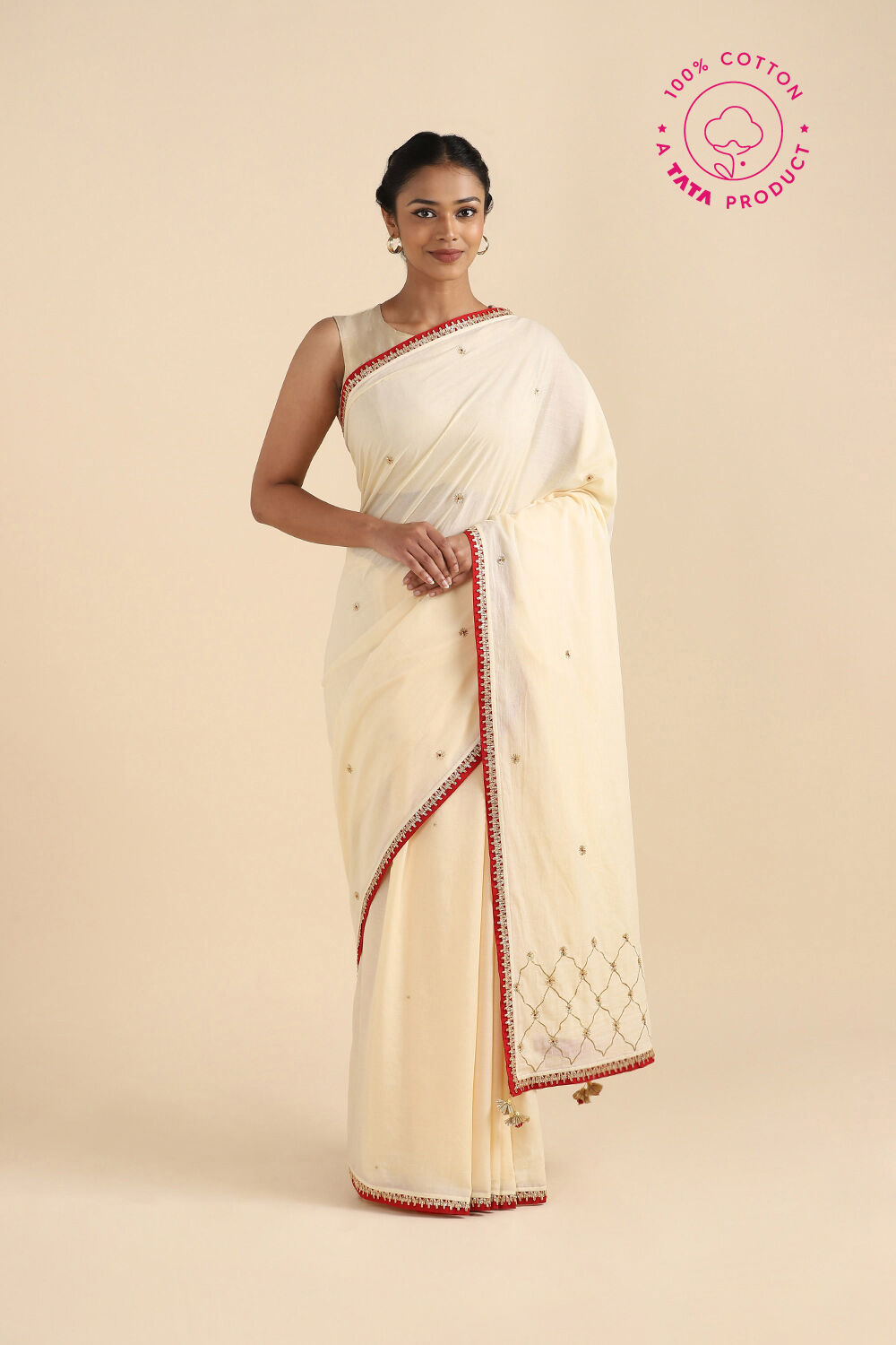 Beige Pure Cotton Embroidered Saree image number null