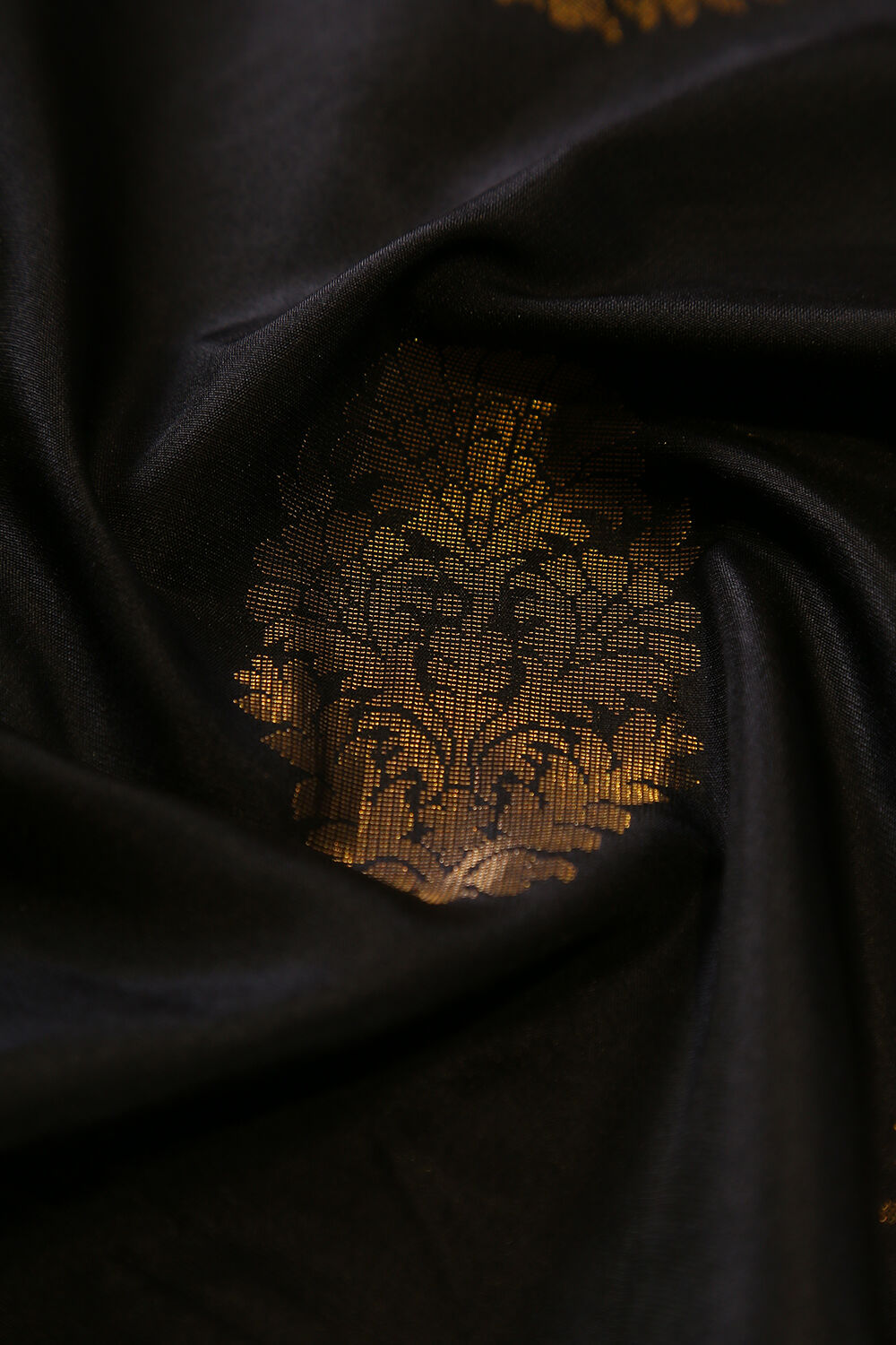 Black Pure Silk Suit Set with Dupatta and Bottom Fabric image number null
