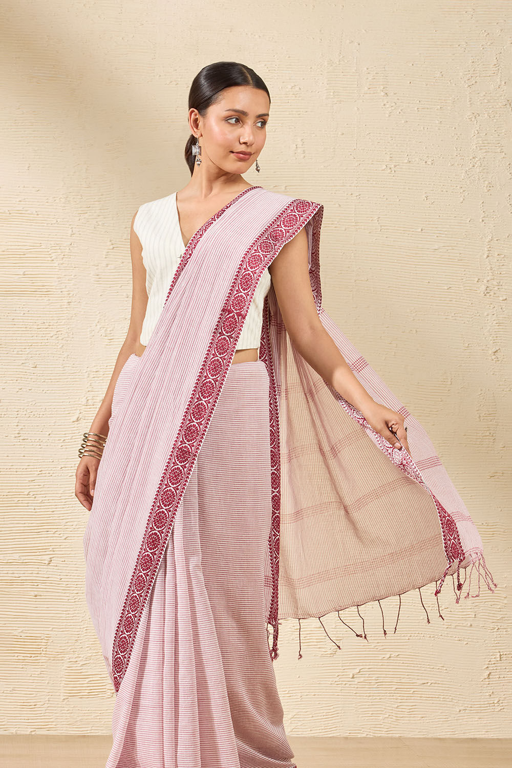 Off White Woven Pure Cotton Bengal Saree image number null