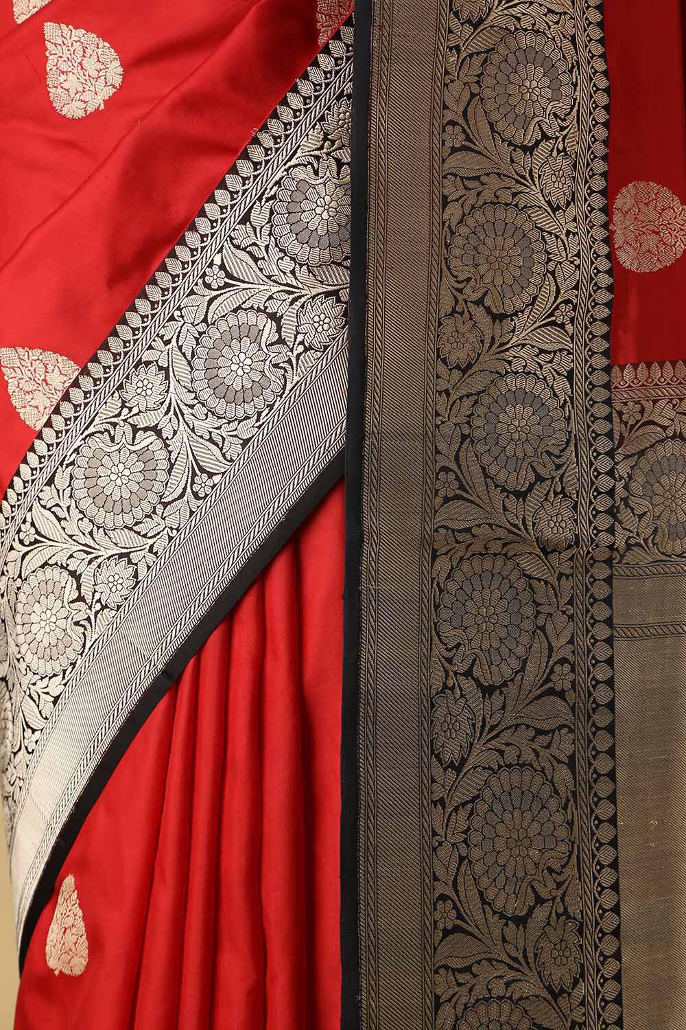 Red Pure Silk Banarasi Saree image number null