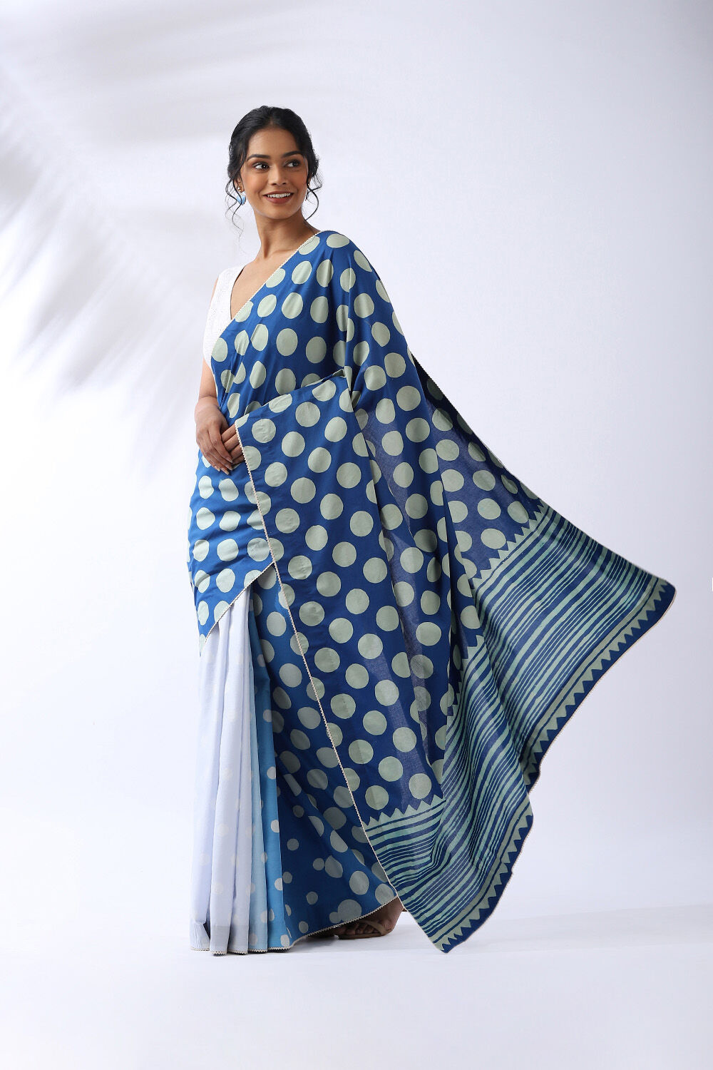 Blue Pure Cotton Hand Printed Saree image number null