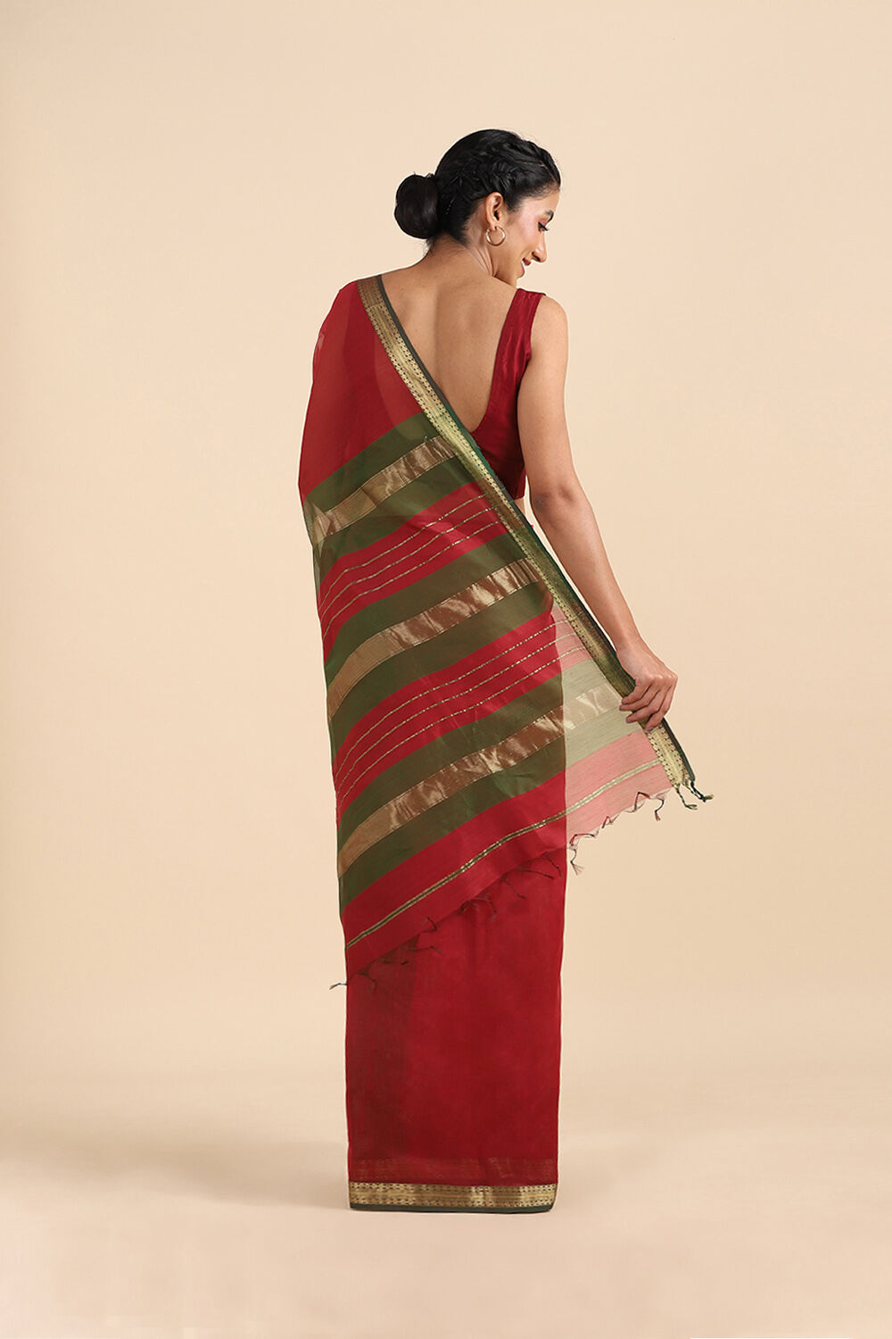 Red Pure Silk Cotton Maheswari Saree image number null