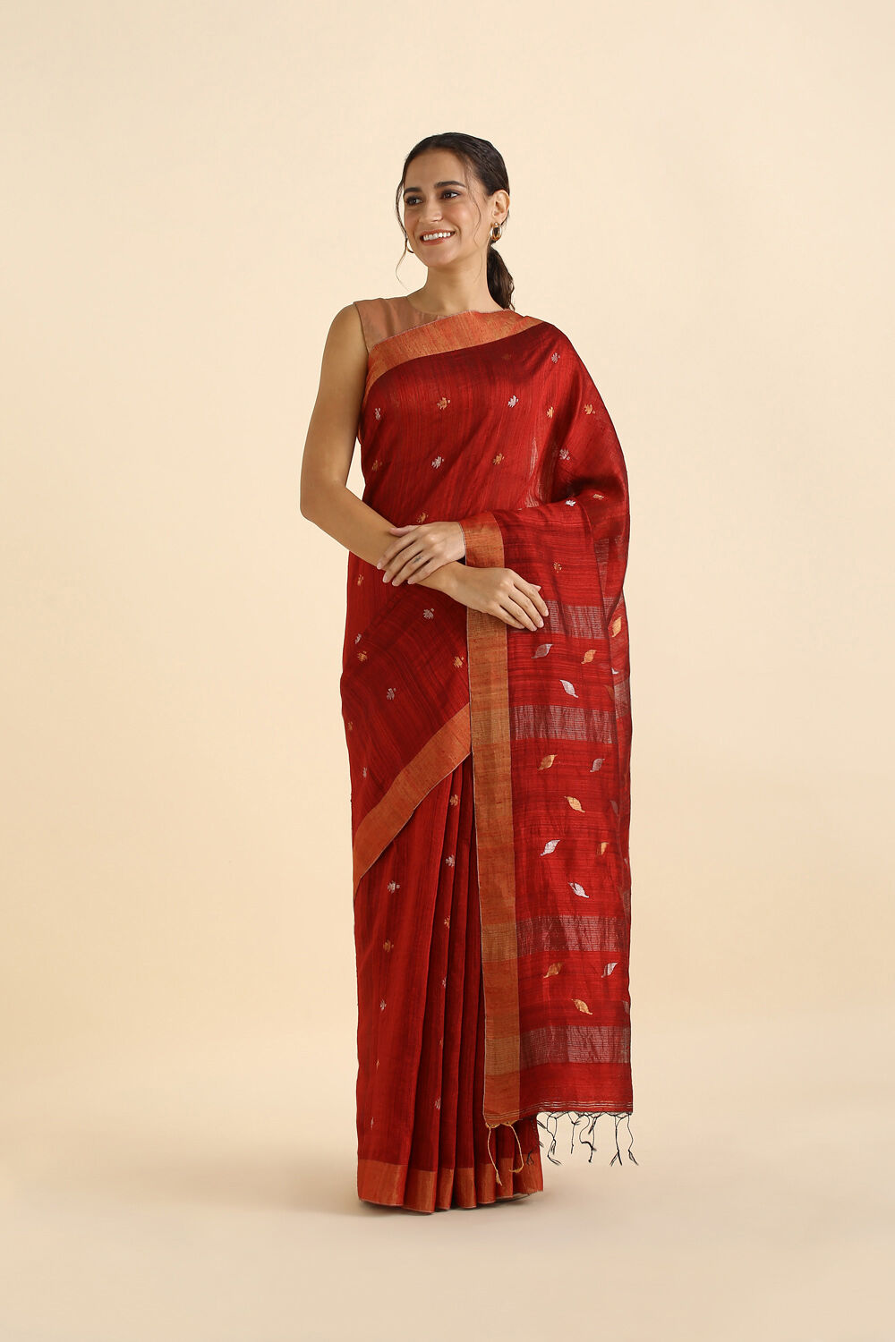 Dark Red Pure Silk Vanya Jamdani Saree image number null