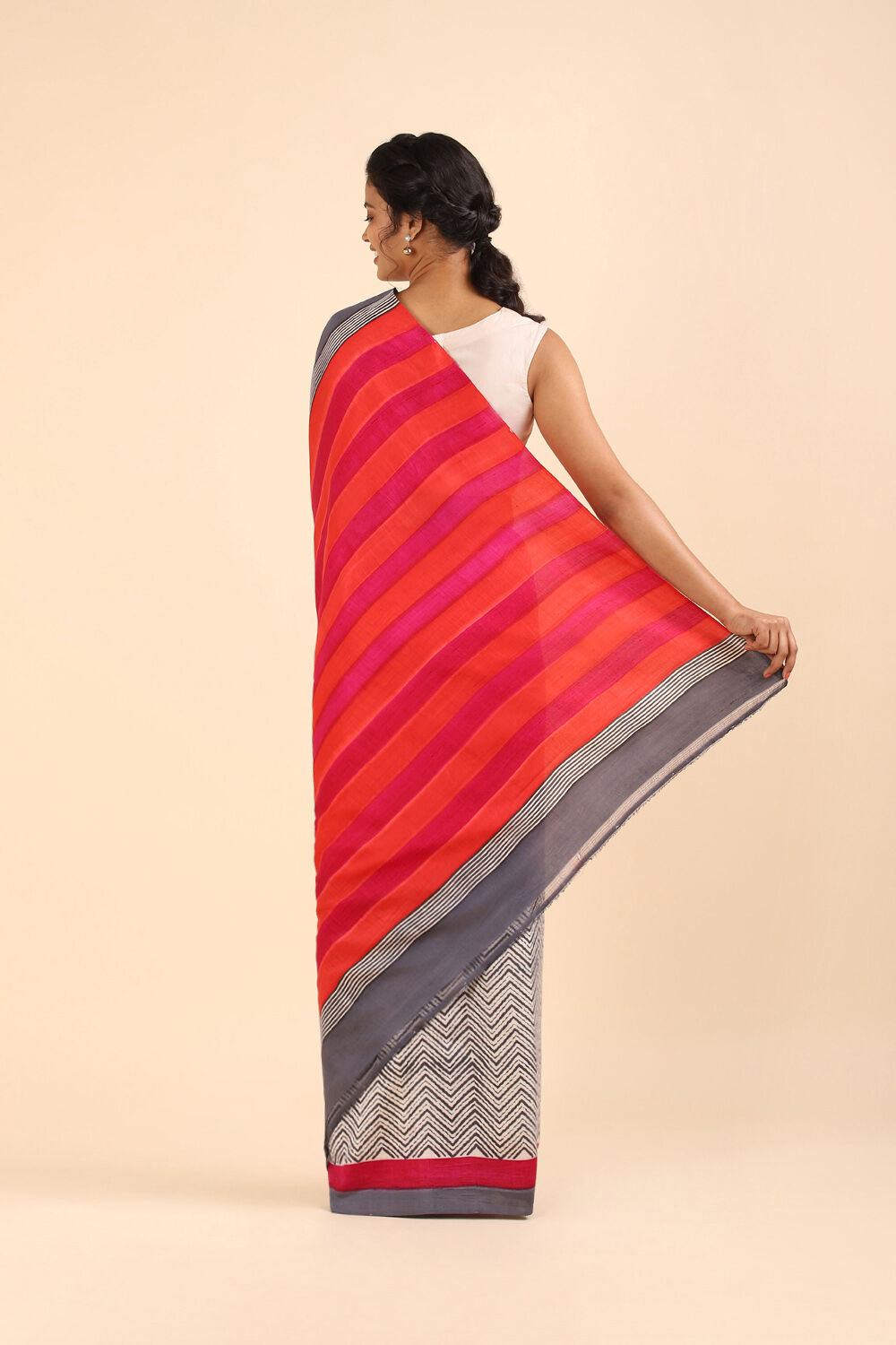 Grey Pure Silk Printed Saree image number null