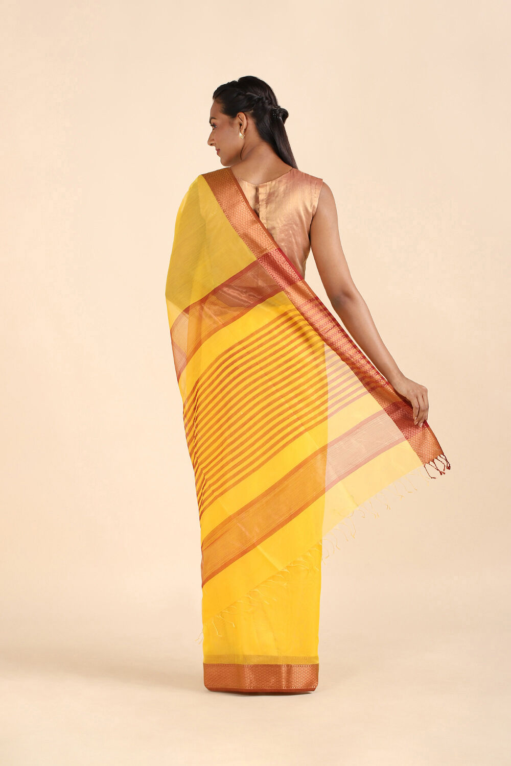 Yellow Pure Silk Cotton Maheswari Saree image number null