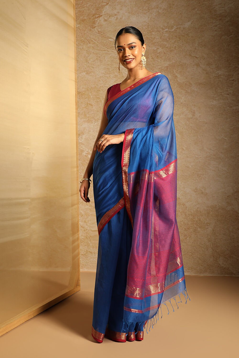 Navy Woven Pure Silk Cotton Maheswari Saree image number null