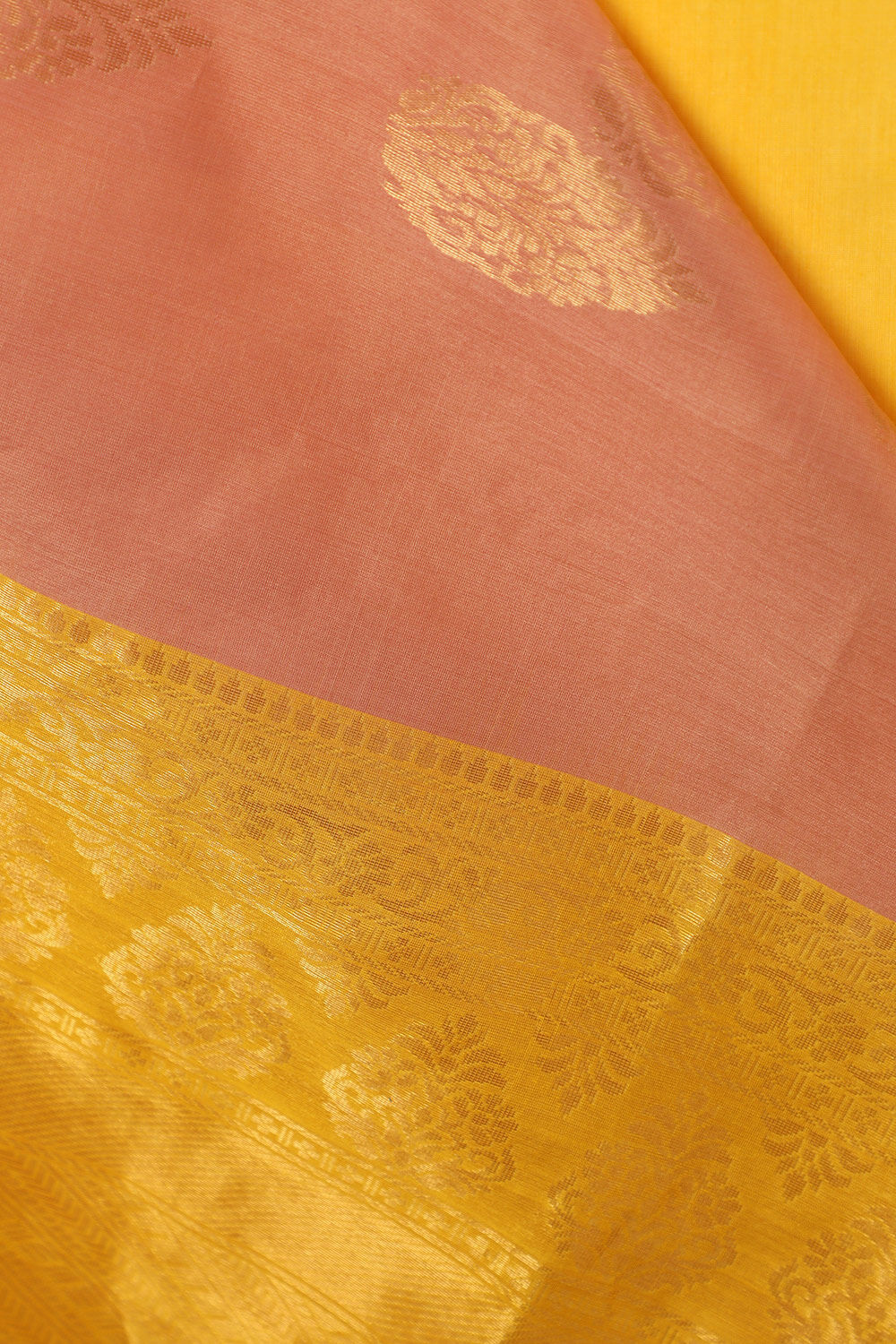 Pink South Pure Silk Cotton Woven Saree image number null