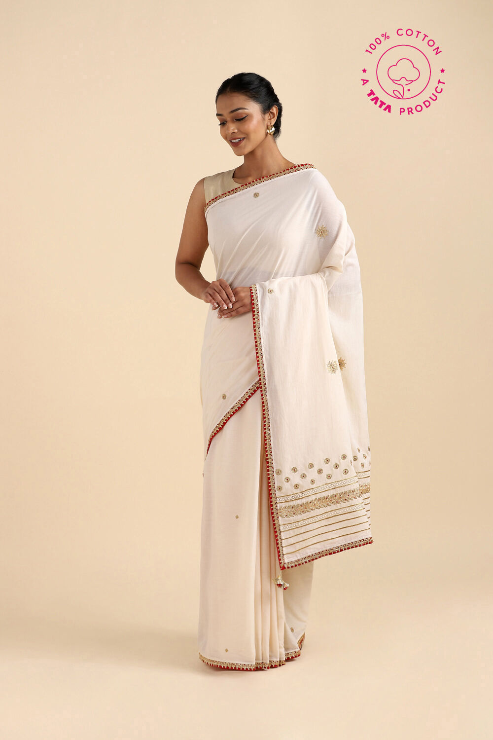 Off White Pure Cotton Embroidered Saree image number null