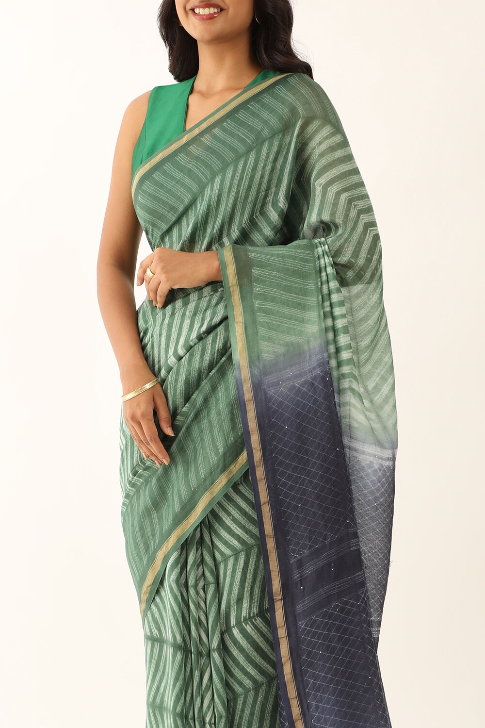 Green Pure Silk Cotton Shibori Saree image number null