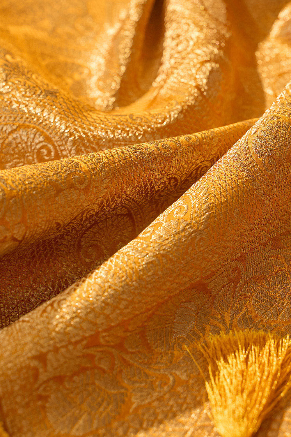Yellow Woven Pure Viscose Saree image number null