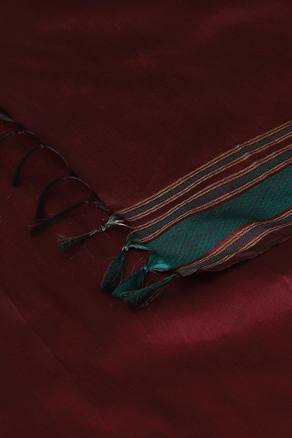 Dark Red Pure Silk Kanjivaram Saree image number null