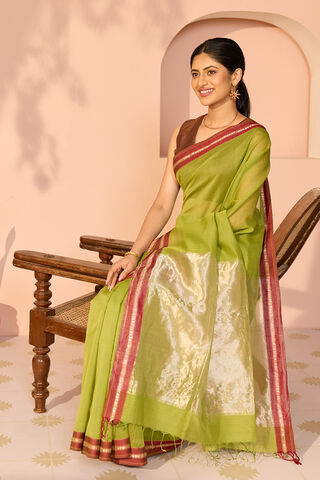 Green Woven Pure Silk Cotton Maheshwar Saree image number