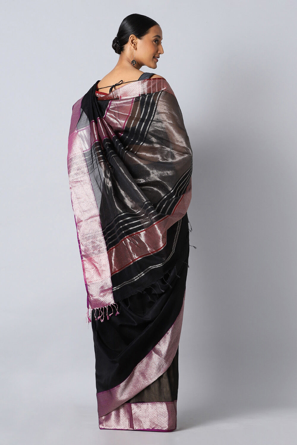 Black Pure Silk Cotton Maheswari Saree image number null