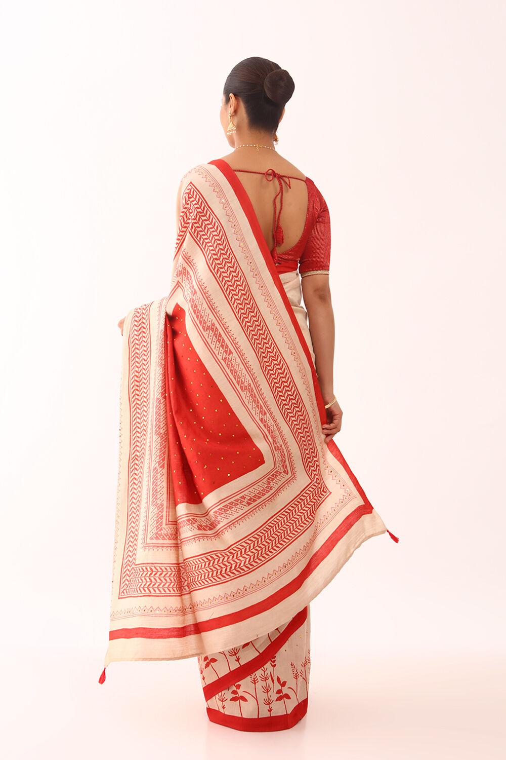 Beige Chattisgarh Block Printed Pure Tussar Silk Saree image number null