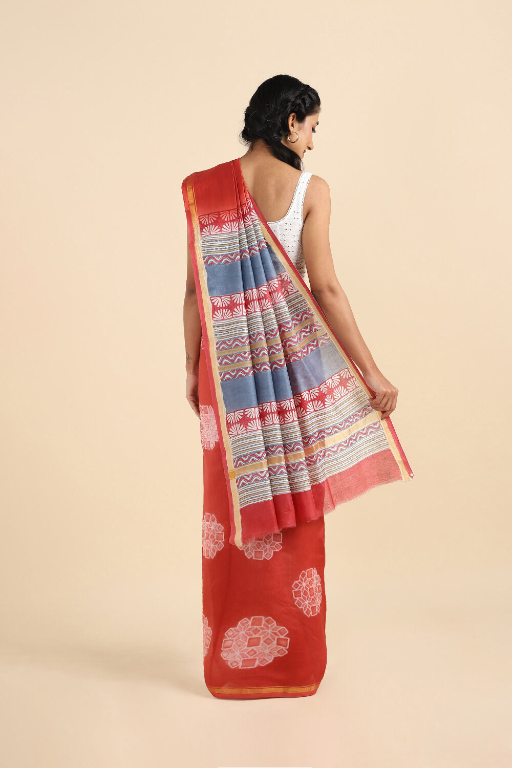 Dark Red Pure Silk Cotton Shibori Saree image number null