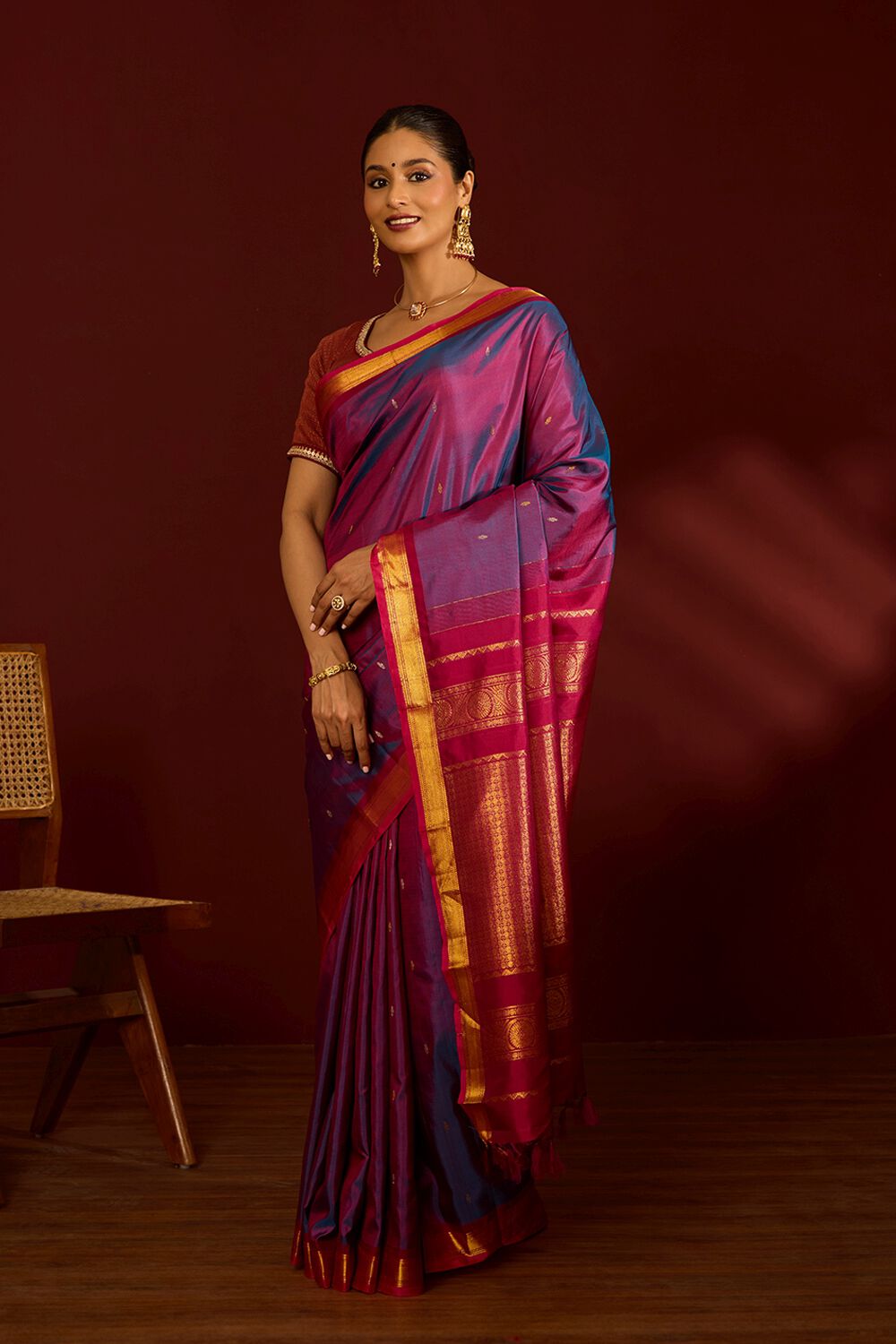 Violet Pure Silk Woven Kanjivaram Saree image number null