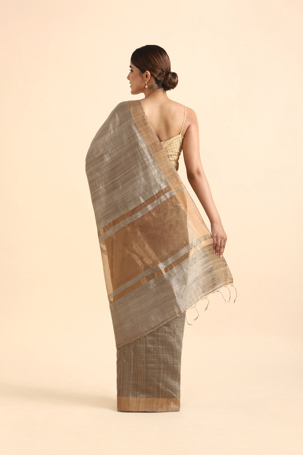 Grey Pure Silk Vanya Jamdani Saree image number null