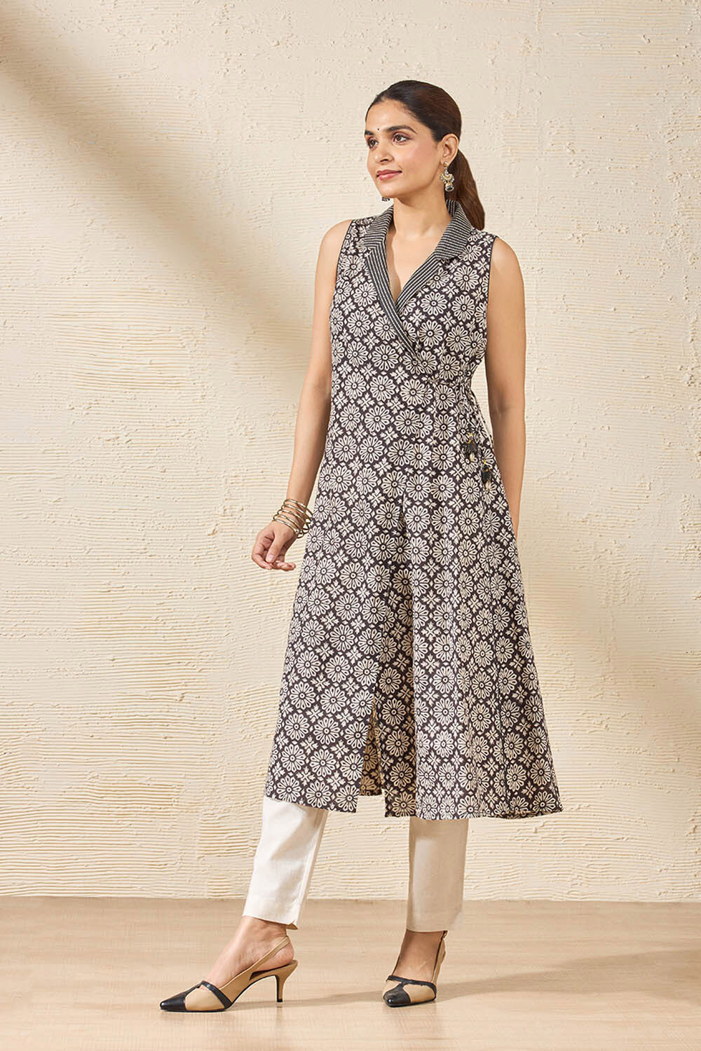 Black Pure Cotton Printed Sanganeri Kurta image number null