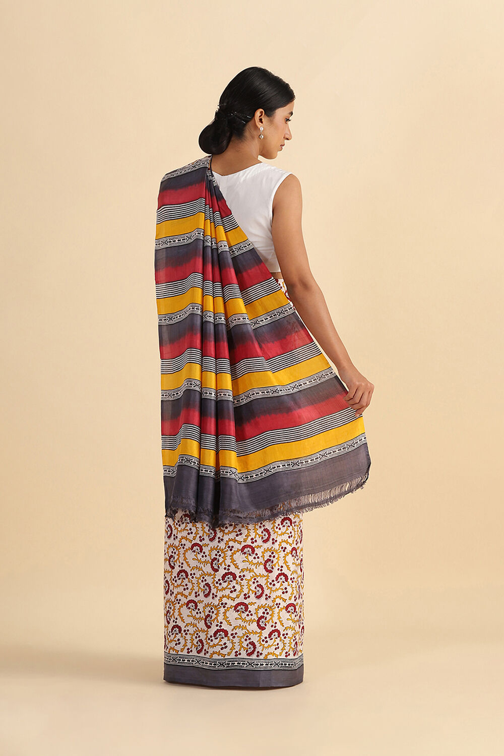 Offwhite Hand Blockprinted Pure Silk Saree image number null