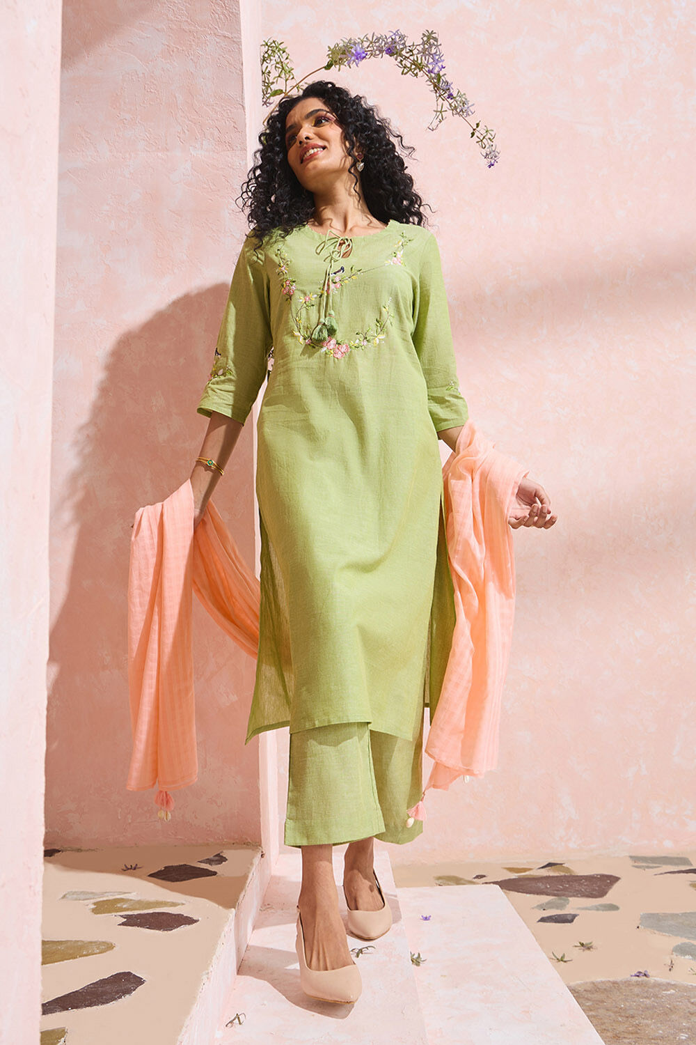 Green Cotton Embroidered Kurta Set image number null