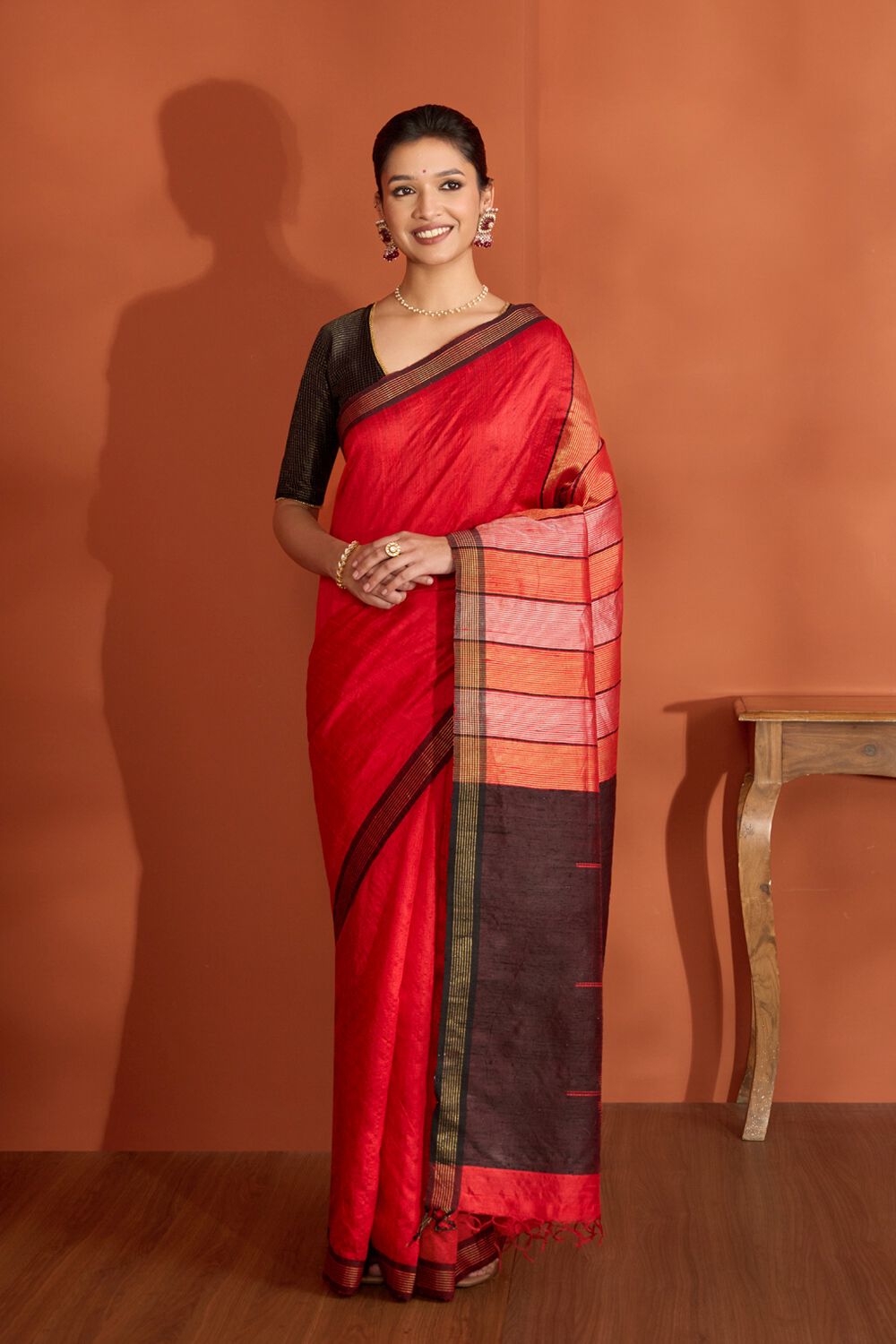 Red Bhagalpur Woven Pure Tussar Silk Saree image number null