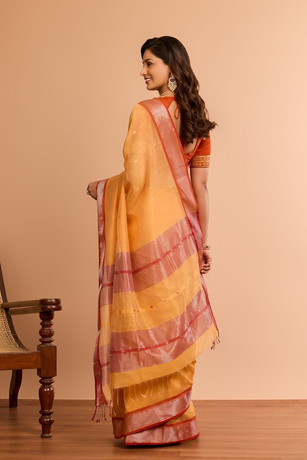Light Orange Woven Pure Silk Cotton Maheshwari Saree image number null