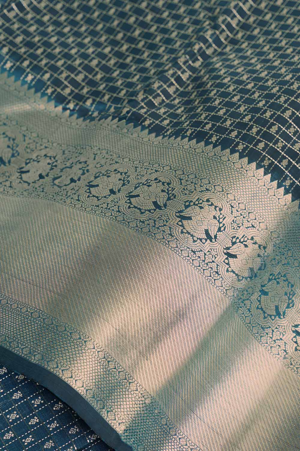 Navy Pure Silk Woven Kanjivaram Saree image number null