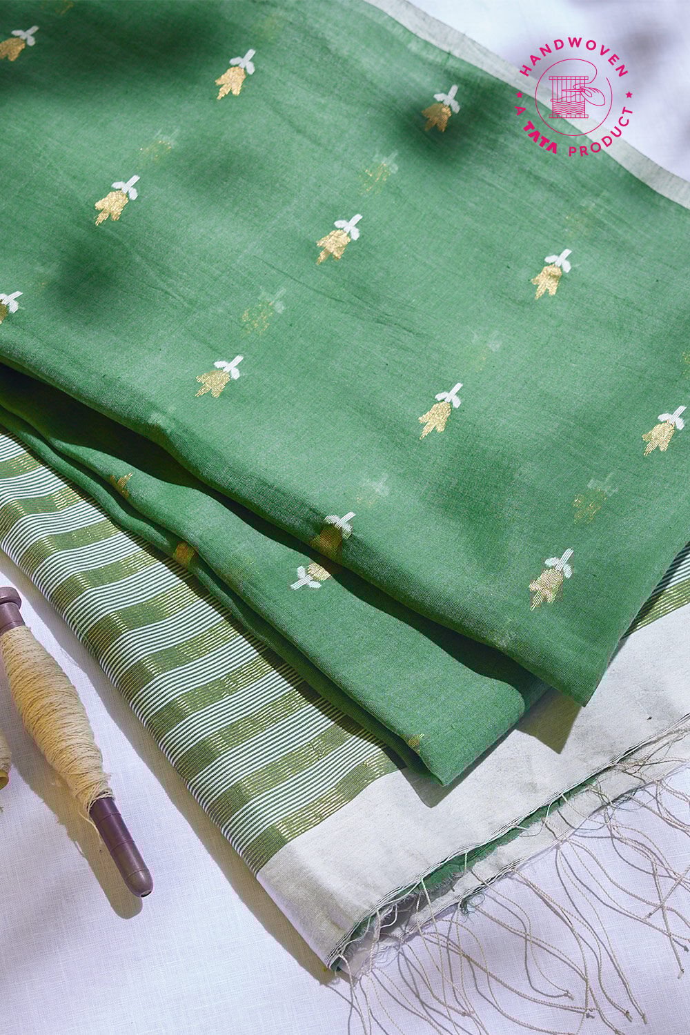 Green Silk Khadi Cotton Bengal Jamdani Saree image number null