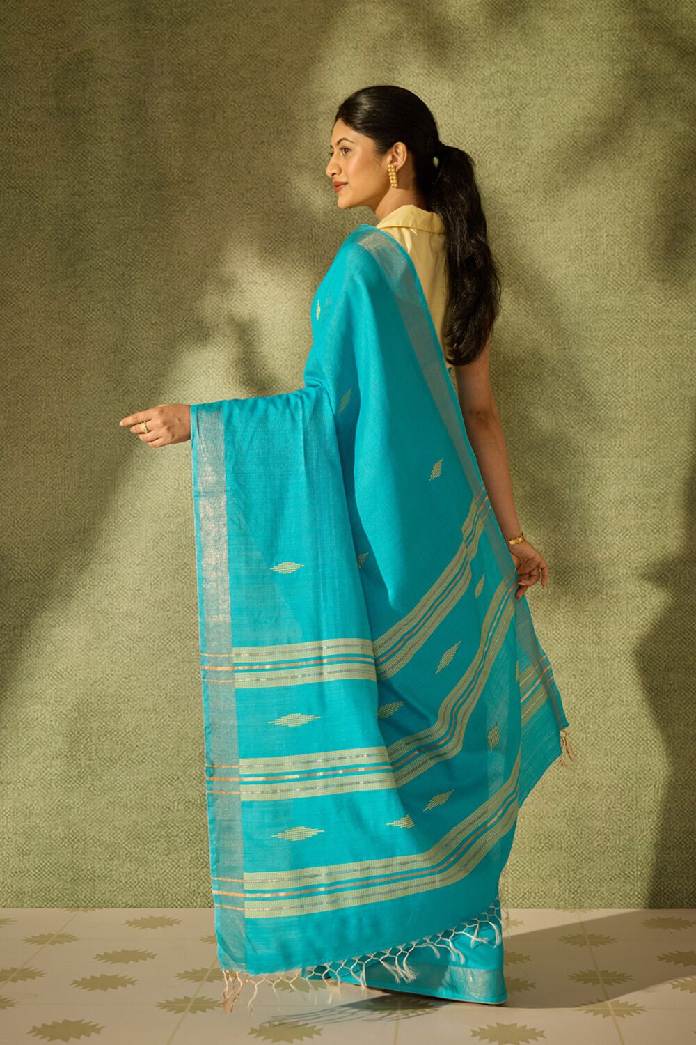 Blue Bhagalpur Woven Silk Viscose Saree image number null