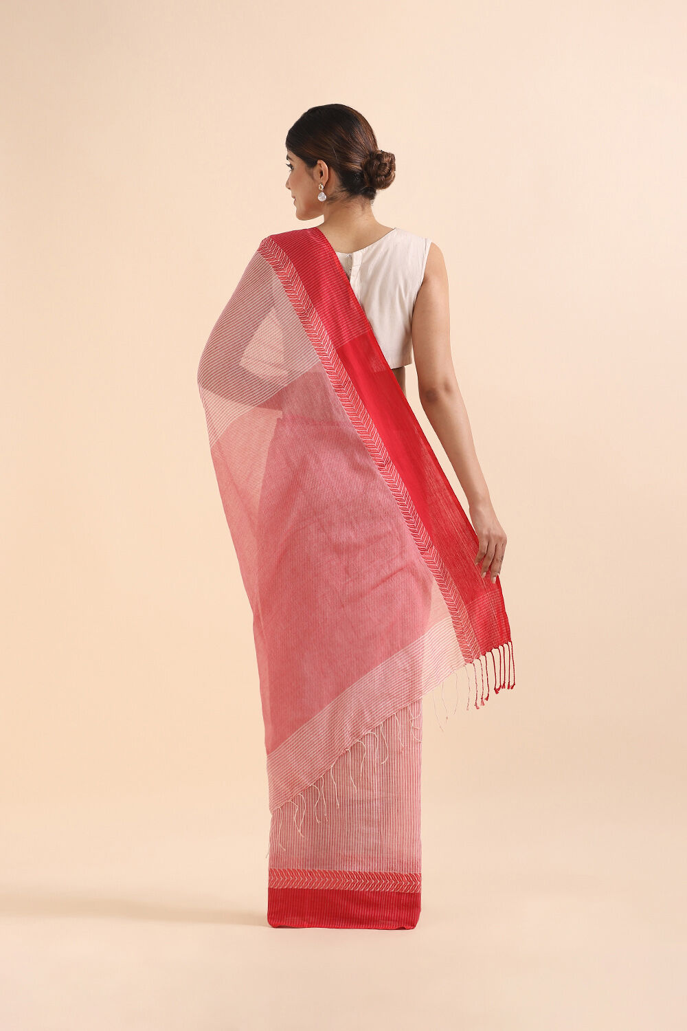 Red Pure Cotton Bengal Saree image number null